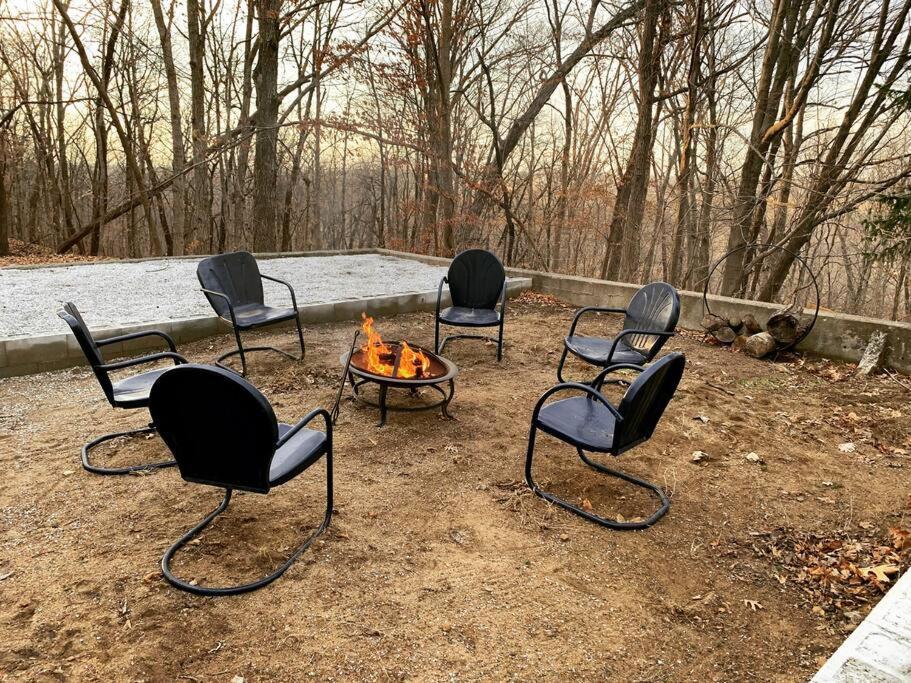 Keokuk Finn'S Hideaway -Modern Family River Home מראה חיצוני תמונה