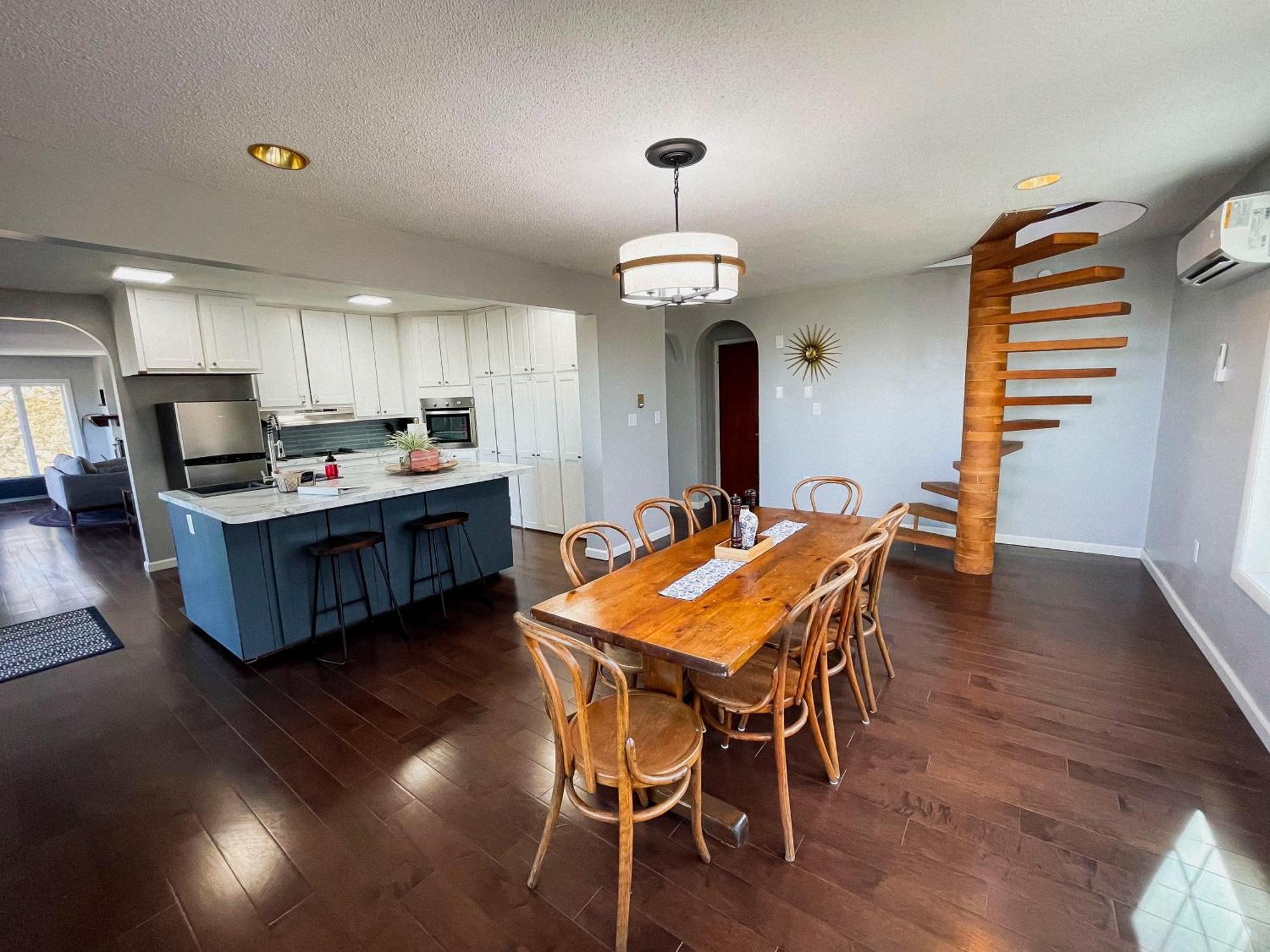 Keokuk Finn'S Hideaway -Modern Family River Home מראה חיצוני תמונה